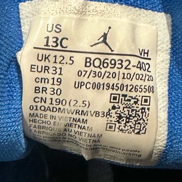 Kids Jordan Retro 1 - Picture 4 of 13